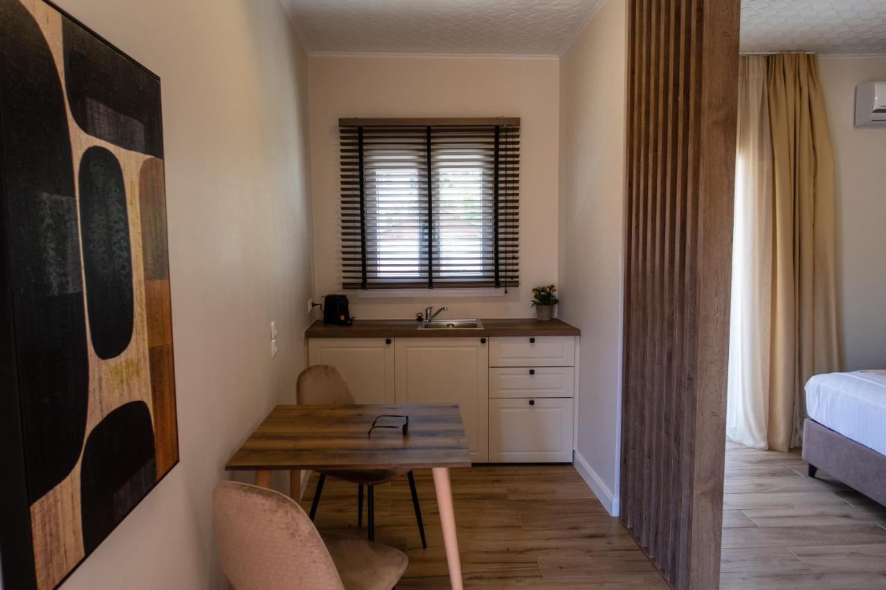 Cristina Apartments Гайос Экстерьер фото