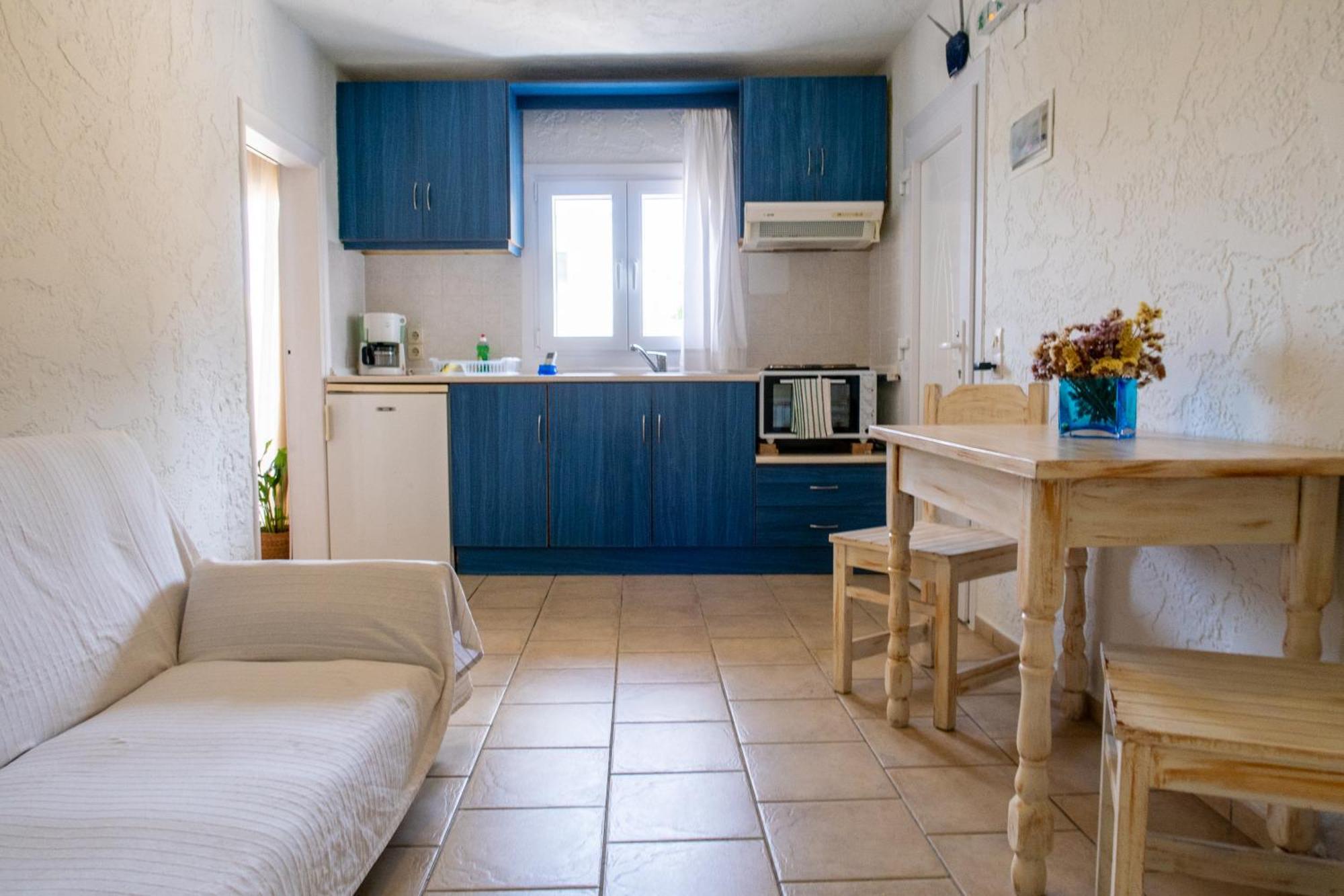 Cristina Apartments Гайос Экстерьер фото
