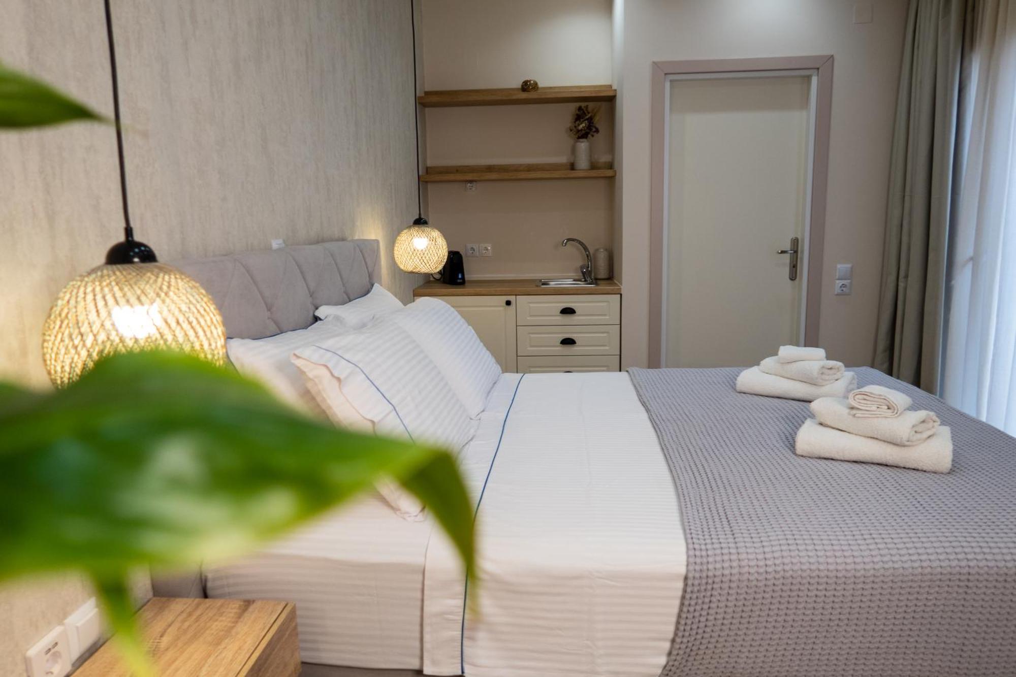 Cristina Apartments Гайос Экстерьер фото