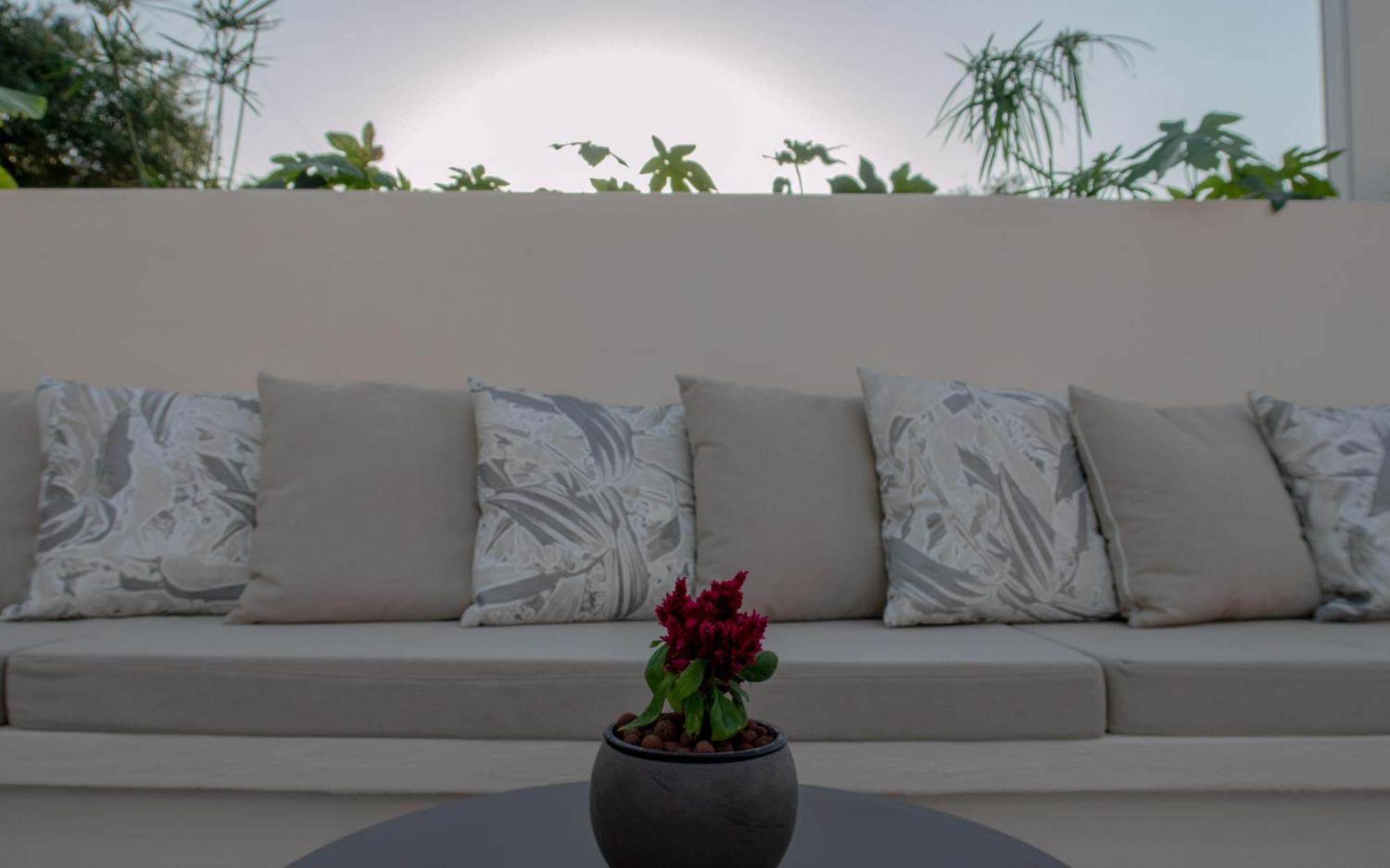 Cristina Apartments Гайос Экстерьер фото