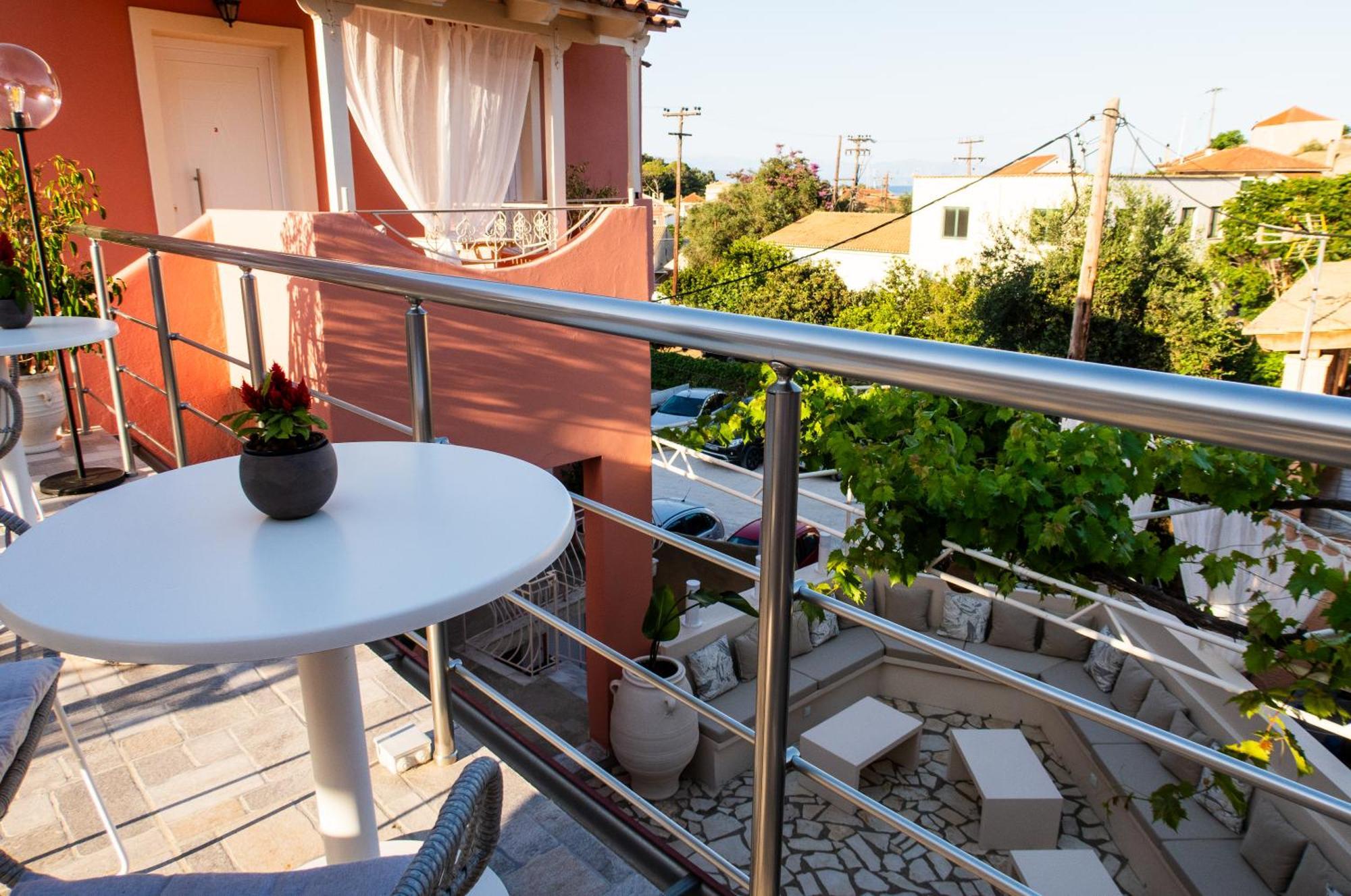 Cristina Apartments Гайос Экстерьер фото